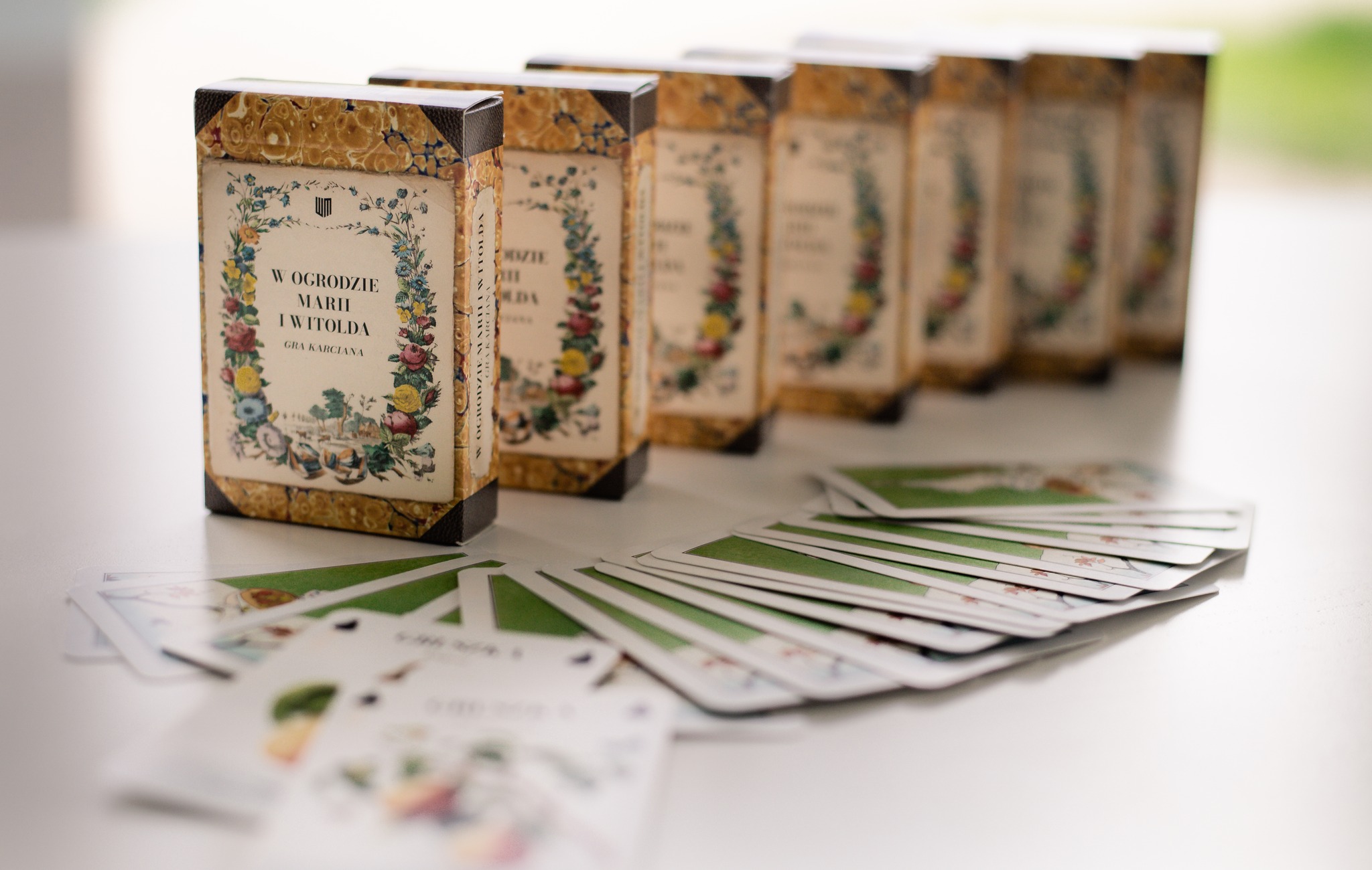 Rodzinna gra karciana „W ogrodzie Marii i Witolda"